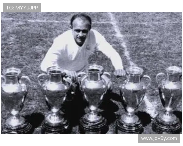 细说足球皇马：传奇球星、辉煌战绩、传统背后的故事